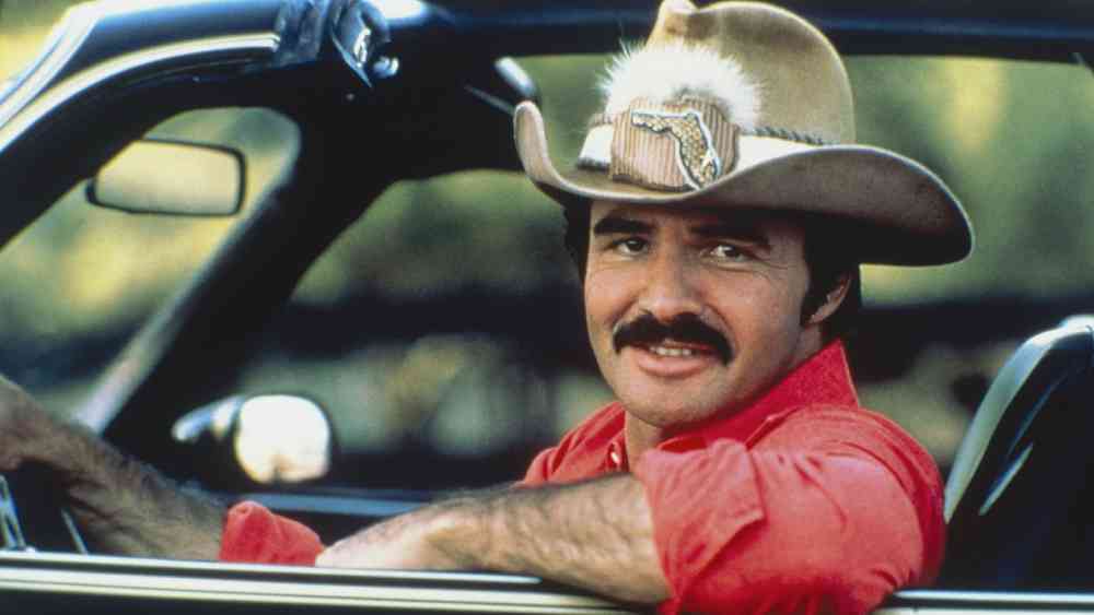 ১৯৮০: ছোটপর্দা এবং বড়পর্দার তারকা বার্ট রেনল্ডসের গোঁফ সারা পৃথিবীতে সবচেয়ে বেশি জনপ্রিয় হয়েছিল সে বছর। 