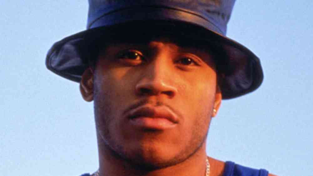 ১৯৯৪: গায়ক অভিনেতা এলএল কুল জে-র গোঁফ সে বছরের সেরা। 