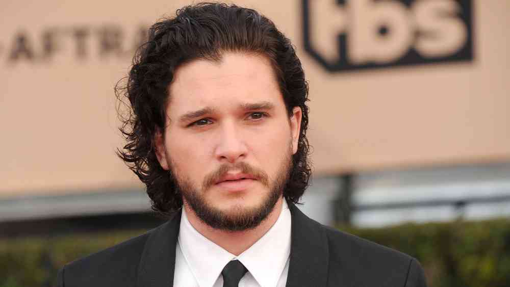 ২০১৯: শেষ ‘গেম অব থ্রোনস’। কিন্তু তার পরেও বছরের সেরা সিরিজের মুখ্য অভিনেতা কিট হ্যারিংটনের গোঁফ। 