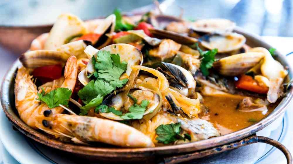 সামুদ্রিক খাবার এ সময়ে কম খাওয়াই ভাল।