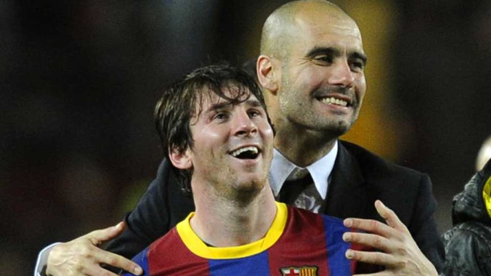 ২০০৮-০৯ মরশুমে জীবনের প্রথম বড় সাফল্য পান। পেপ গুয়ার্দিওলার অধীনে সে বার বার্সেলোনা ত্রিমুকুট জেতে। মেসি প্রতিটি প্রতিযোগিতাতেই খেলেন। চ্যাম্পিয়ন্স লিগ ফাইনালে ম্যাঞ্চেস্টার ইউনাইটেডের বিরুদ্ধে দলের দ্বিতীয় গোল ছিল তাঁর।