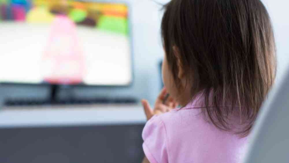 কী কারণে মাথা ধরছে খুদের?