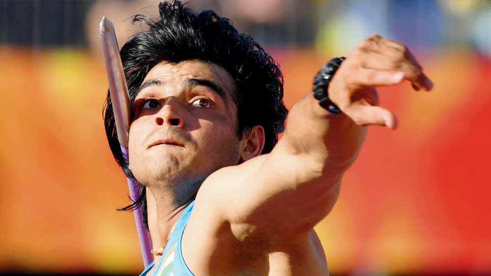 চণ্ডিগড়ের ডিএভি কলেজে নীরজের পড়াশোনা। স্নাতক হরিয়ানার কুরুক্ষেত্র বিশ্ববিদ্যালয় থেকে।