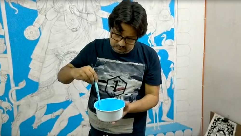 নিজের স্টুডিয়োয় সিদ্ধার্থ