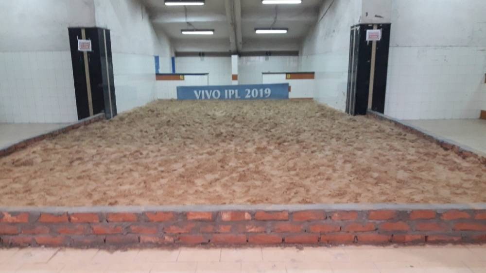 লক্ষীর  উদ্যোগে ইডেনে গ্যালারির নীচে তৈরি করা হয়েছে অস্থায়ী আখড়া। ছবি -ফেসবুক 