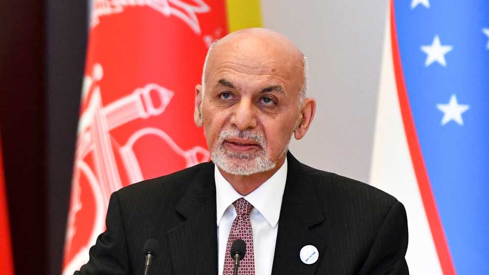 প্রতিরক্ষা খরচের ক্ষেত্রে পুরোপুরি ওয়াশিংটন মুখাপেক্ষী আশরফ গনি সরকার। সেনা প্রত্যাহারের পর সেই সাহায্য কমার সম্ভাবনা প্রবল। তাই মনে করা হচ্ছে অর্থশক্তির নিরিখেই জয়ের সম্ভাবনা প্রবল তালিবানের।