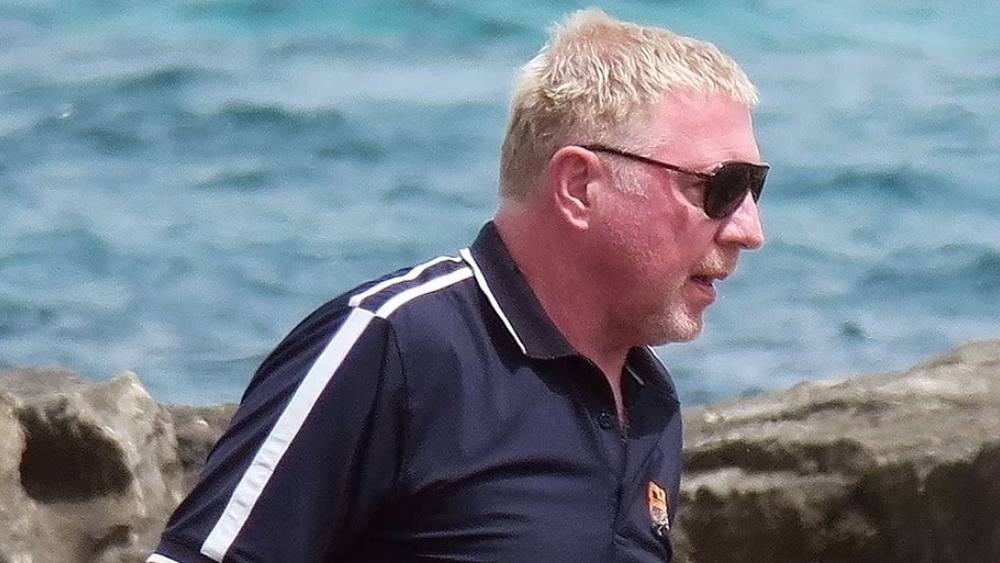 একসময় দেনার দায়ে বিপর্যস্ত হতে বসেছিল জীবন। দেউলিয়া হয়ে গিয়েছিলেন। সেই বরিস বেকারের জীবনে এখন শুধুই বসন্ত। তাঁর সাম্প্রতিক ছবিই সেই প্রমাণ দিচ্ছে।