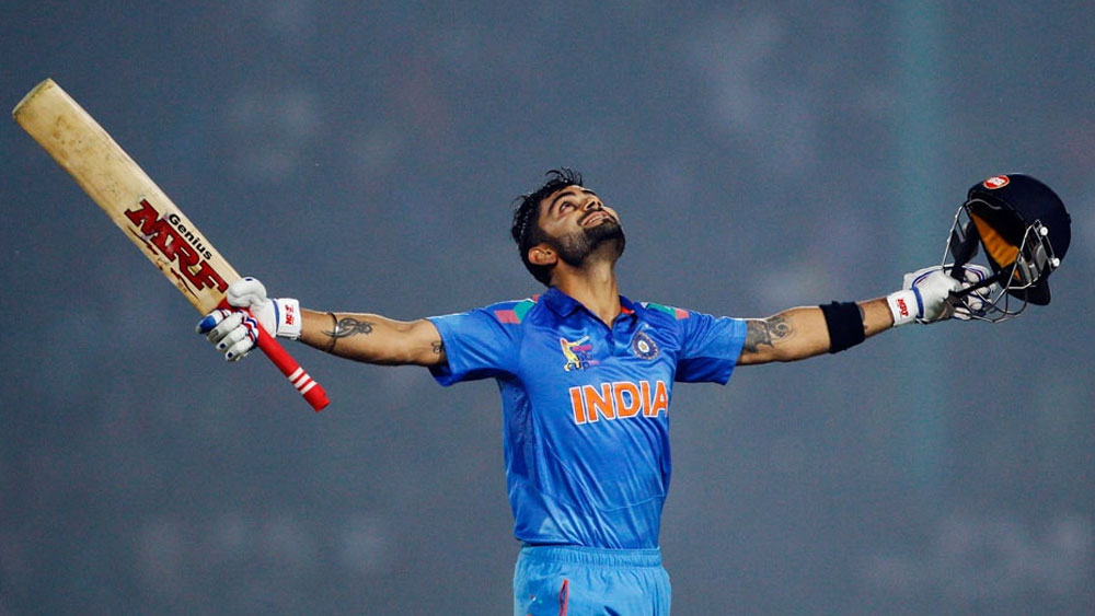 একমাত্র ভারতীয় ক্রিকেটার হিসেবে ৫০ ওভারের বিশ্বকাপের প্রথম ম্যাচেই শতরান রয়েছে তাঁর। ২০১১ সালে বাংলাদেশের বিরুদ্ধে ওই ম্যাচে ১০০ রানে অপরাজিত ছিলেন তিনি।