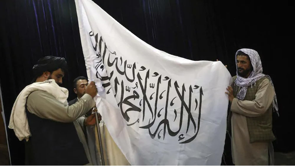 ২০২১ এর অগস্টে ফের আফগানিস্তানের সিংহভাগ দখল করে নেয় তালিবান। ফের কাবুলের মসনদে নিজেদের পতাকা উড়িয়ে দেয় তালিবান।