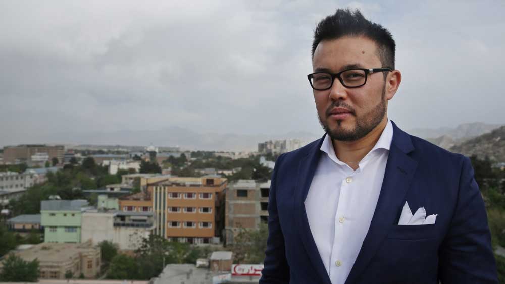 তালিবান পুনরুত্থানে এত বছর পর ফের ত্রাসের পরিবেশ আফগানিস্তানে। কিন্তু নিজেকে গুছিয়ে নিয়েছেন ফহিম। ২০ বছর আগে সম্পত্তি বলতে একটি ভাঙাচোরা সাইকেল ছিল তাঁর কাছে। এখন একটি আস্ত বিমান সংস্থার মালিক তিনি। আর তাঁর এই ভাগ্য পরিবর্তনে সবচেয়ে বড় ‘অবদান’ যাঁর, তিনি ওসামা বিন লাদেন।