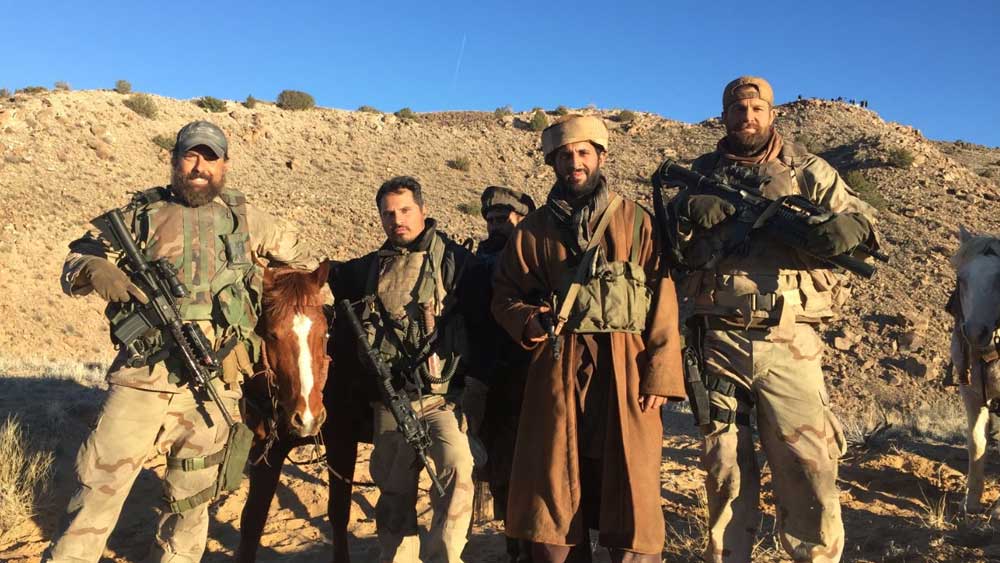 আটের দশকে প্রথম রঙিন ছবি দেখতে পান সে দেশের দর্শক। তার মধ্যে উল্লেখযোগ্য কয়েকটি হল ‘রান অ্যাওয়ে’, ‘লভ এপিক’, ‘সাবুর সোলজার’ ইত্যাদি।