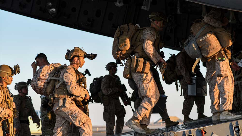 আফগানিস্তান থেকে সেনা প্রত্যাহার করা শুরু করেছে আমেরিকা।