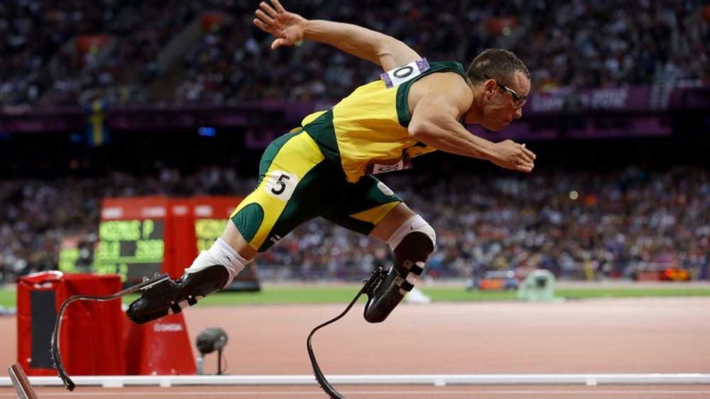 অস্কার পিস্টোরিয়াস: দক্ষিণ আফ্রিকার এই স্প্রিন্টার ২০০৪, ২০০৮, ২০১২ প্যারালিম্পিক্সে অংশ গ্রহণ করার পর ২০২১২ সালের অলিম্পিক্সেও নামেন।