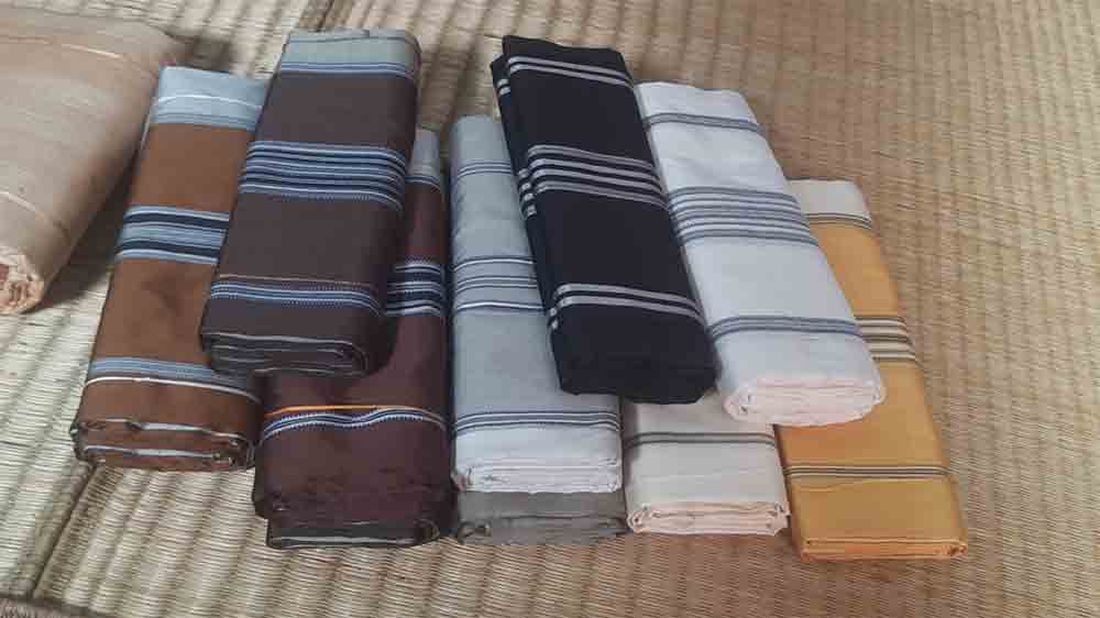 দেশ জুড়ে জিএসটি-র ধাক্কায় পাগড়ির কাঁচামালের দাম অস্বাভাবিক হারে বেড়েছে। 