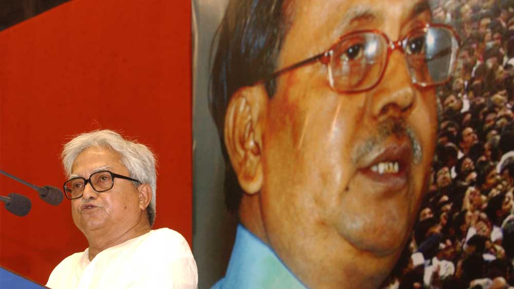 অনিল বিশ্বাসের কন্যা অজন্তা সিপিএমের কর্মী হয়েও তৃণমূলের মুখপত্রে নিবন্ধ লেখায় ওঁকে সাসপেন্ড করার অধিকার দলের নিশ্চয়ই আছে।