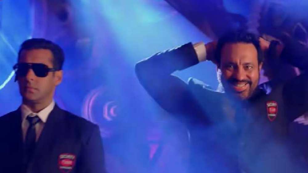 শোনা যায়, শেরার থেকে অনুপ্রাণিত হয়ে ২০১১ সালে ‘বডিগার্ড’ ছবিতে অভিনয়ের জন্য রাজি হন সলমন। সেই ছবির একটি গানে দেখা যায় শেরাকেও। সেখানে ক্যাটরিনা কইফের দেহরক্ষীর ভূমিকায় অভিনয় করেছিলেন তিনি।  শুধু অভিনয় নয়, সলমনের গুরুগম্ভীর দেহরক্ষীকে নাচতে পর্যন্ত দেখা গিয়েছিল সেই ছবিতে।