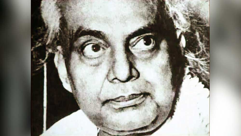 নজরুলের রাজনৈতিক চেতনায় বৃহৎ সংখ্যক মানুষের উন্নতি নিয়ে যে ভাবনার কথা প্রতিভাত হয়েছিল।