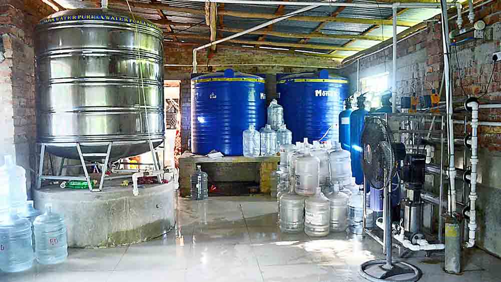 illegal business of drinking water due to rise of arsenic level