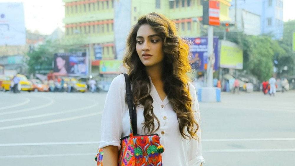  একলা মা নুসরতের কথা মনে পড়লে এই শহরের আরও এক একলা মায়ের কথা মনে পড়ে। 