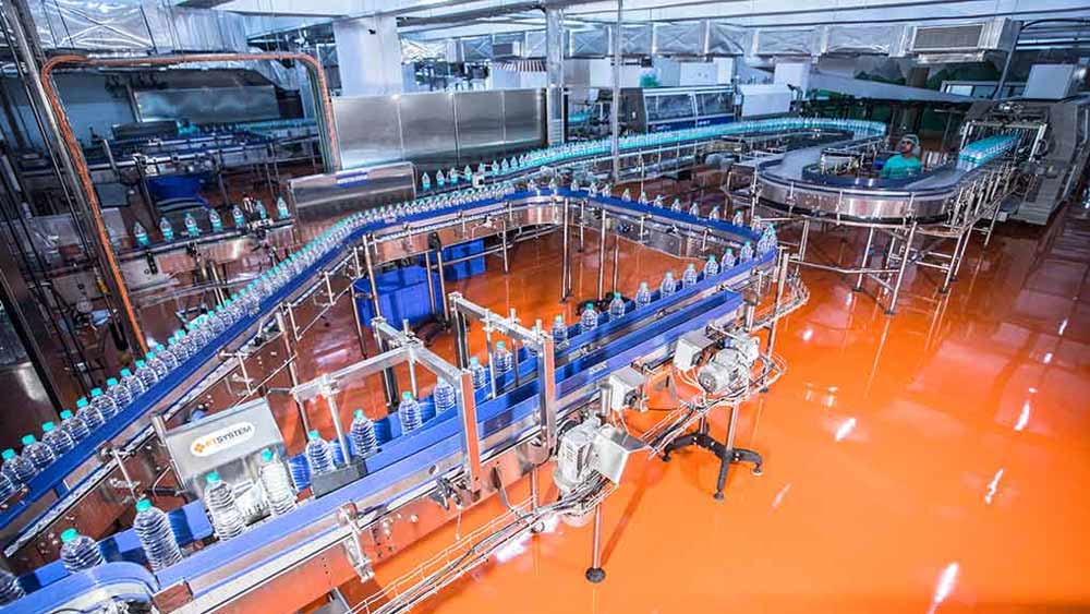 স্বাধীনতার পর তখন ভারতে বাজারের বিপুল সম্ভাবনা। সেই সম্ভাবনা নিমেষে বুঝে নিয়েছিলেন রোসি। ভারতে প্যাকেটজাত পরিশ্রুত পানীয় জলের ব্যবসা যে চলতে পারে তা তিনিই প্রথম ভেবেছিলেন।