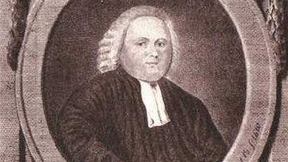 তাঁদের পাশেই ছিল বাংলার প্রথম প্রোটেস্ট্যান্ট মিশনারি জন জ্যাকারিয়াহ কিয়েরন্যান্ডারের সমাধিও। তাঁর স্ত্রী অ্যান কিয়েরন্যান্ডার একটি স্কুল শুরু করেছিলেন মিশন চার্চের পিছনে। তাঁর নামাঙ্কিত ফলক এখন পাওয়া রাখা আছে অ্যাসেম্বলি অব গড চার্চ বিল্ডিংয়ে।