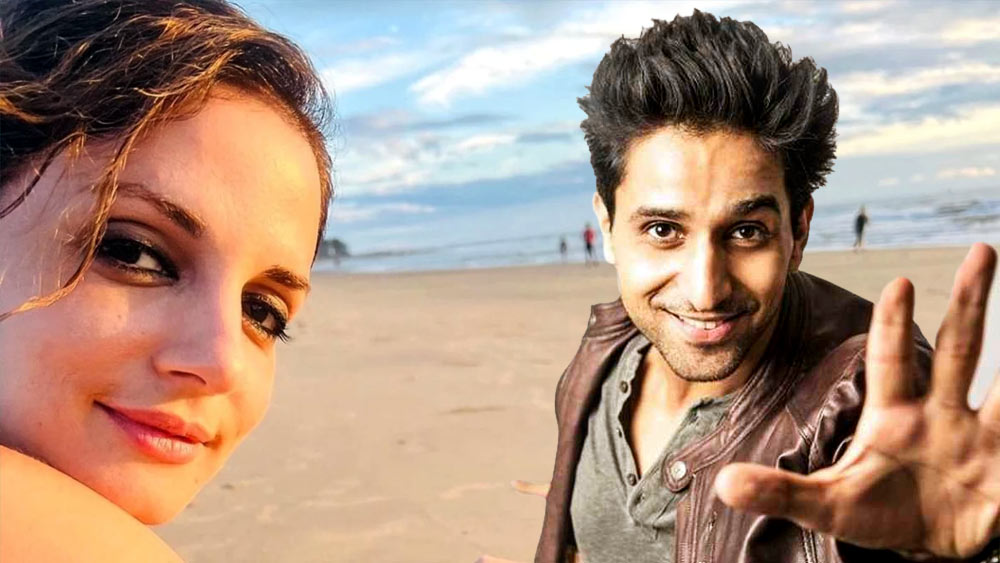 তবে বাকিরা যা-ই বলুন, সুজান অবশ্য সম্পর্ক নিয়ে প্রশ্ন এড়িয়ে গিয়েছেন। আর্সলানকে প্রশ্ন করা হলে তিনিও বলেছেন, ‘‘অনেকে তো অনেক কিছুই বলেন। আমরাও জানি এই সব আলোচনা কী ভাবে এড়াতে হয়। আমরা এই ধরনের গুঞ্জনে কোনও গুরুত্বই দিই না।’’