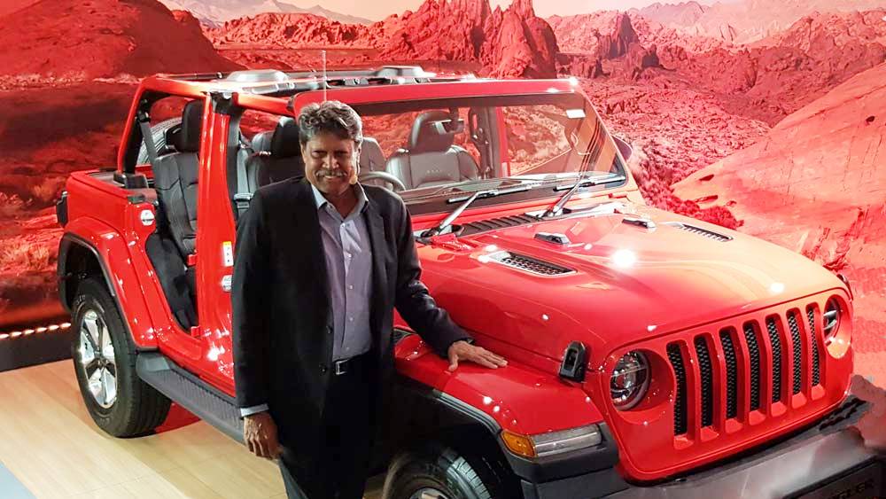 কপিলের গাড়ি সংগ্রহের তিন নম্বরে রাখা যেতে পারে জিপ কম্পাসকে। দাম প্রায় ২০ লক্ষ টাকা। গতিবেগ ঘণ্টায় ১৬০ কিলোমিটার। তবে সাড়ে পাঁচ সেকেন্ডে শূন্য থেকে ১০০ কিলেমিটারে পৌঁছতে পারে গতিবেগ। 