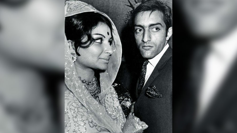 নবাব পরিবারে বিয়ে হওয়ার পর নতুন নাম পেয়েছিলেন শর্মিলা। বেগম আয়েশা সুলতানা। এই নাম যদিও গ্রহণ করেছিলেন নিয়ম রক্ষার খাতিরে। কখনওই তা ব্যবহার করেননি তিনি।