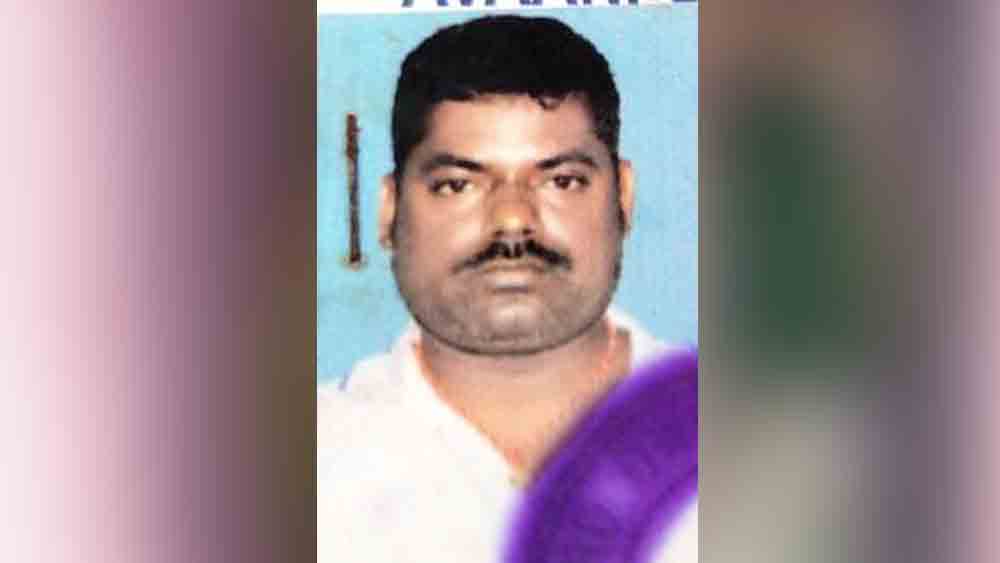 মুকেশ সাউ।