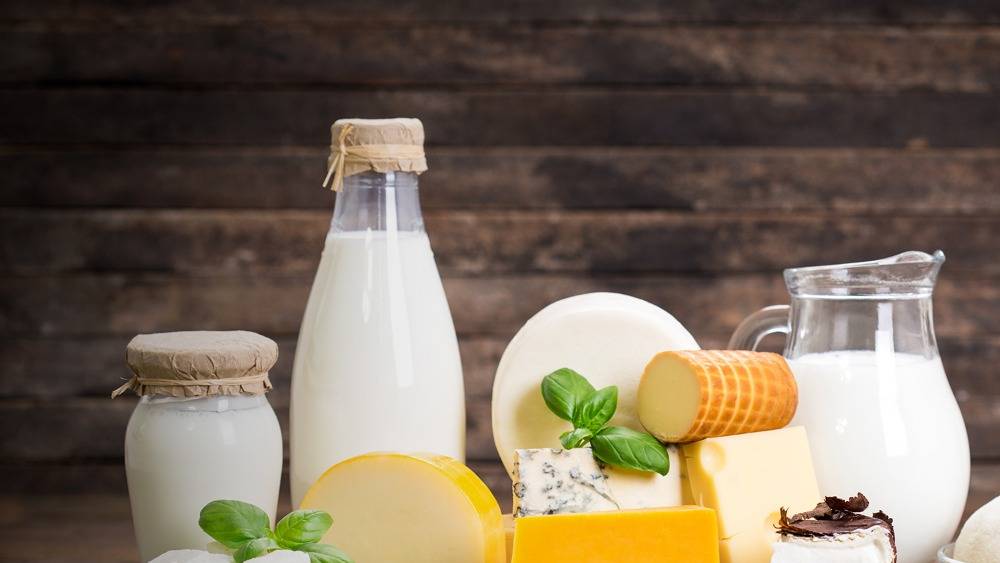 দুধ কিংবা দুধ দিয়ে তৈরি যে কোনও খাবার খাওয়া যেতে পারে।