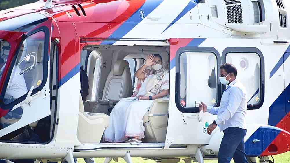 Mamata Banerjee calls two leaders of Bhagobangola in her meeting