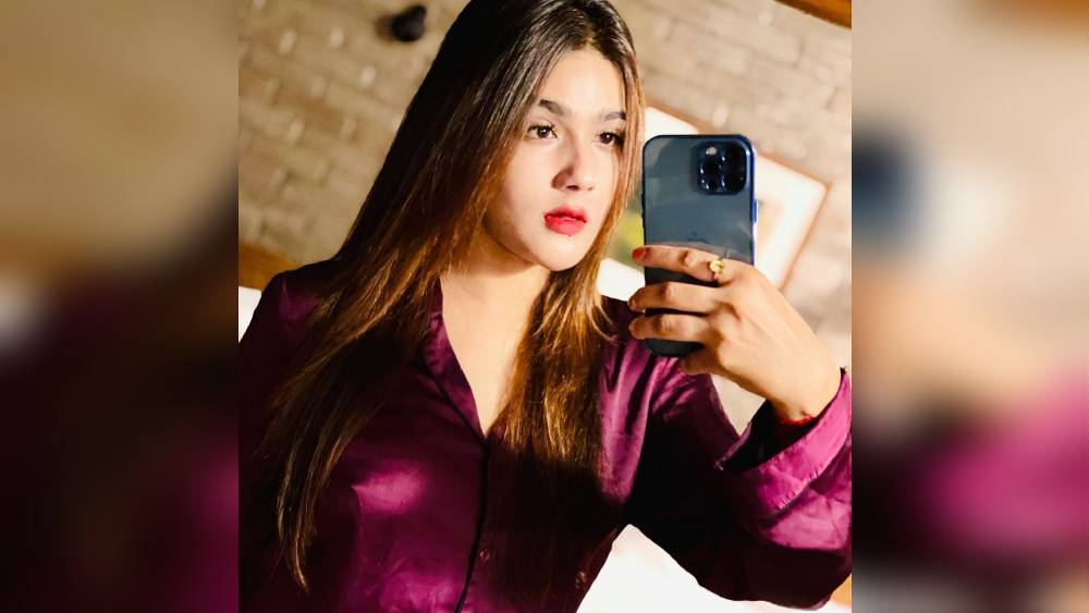 কে এই মাহিয়া মাহি? আসল নাম শারমিন আকতার নিপা। জন্ম ২৭ অক্টোবর ১৯৯৩। বয়স ২৮। 