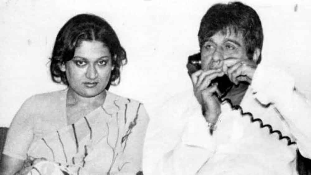 কিন্তু সায়রা বানুর উপস্থিতিতেই দ্বিতীয় বিয়ে করেন ‘ট্র্যাজেডি কিং’। ১৯৮১ সালে। দ্বিতীর স্ত্রীর নাম আসমা সাহিবা। দু’বছর পরে সেই বিয়ে ভেঙে যায়। 