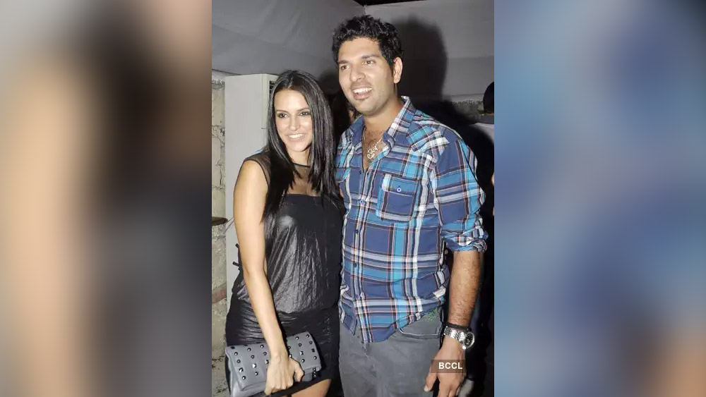 অভিনেত্রী সোফি চৌধুরির জন্মদিনের পার্টিতে গিয়ে নেহার সঙ্গে দেখা হয় যুবরাজের। তখন থেকেই প্রেম। তবে পরে নেহাই প্রেমের সম্পর্কের কথা অস্বীকার করেন।