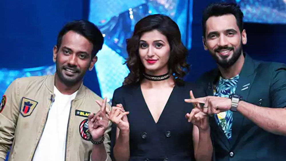 তার পর থেকে বিভিন্ন নাচের রিয়্যালিটি শোয়ের নৃত্যগুরু হিসেবে কাজ করেছেন ধর্মেশ। যদিও এখন তাঁর ডাক পড়ে বিশেষজ্ঞ বিচারক হিসেবে। বলিউডের প্রথম সারির তারকা, নৃত্যপরিকল্পকদের সঙ্গে পাশাপাশি এক মঞ্চে বসেন ধর্মেশ। 