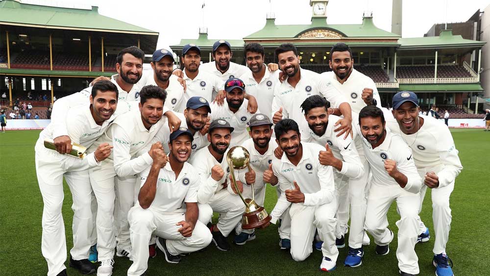 বছরের শুরুতেই অস্ট্রেলিয়ার মাটিতে সিরিজ জয়। শেষ তিন ম্যাচে ছিলেন না বিরাট কোহলী। তার পরেও অজিঙ্ক রহাণের নেতৃত্বে সিরিজ জিতে নেয় ভারত।