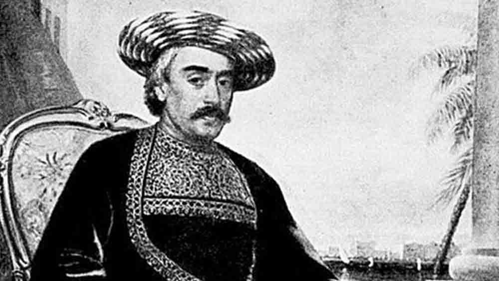 তখন বলা হয়েছিল, ৩০০ টাকা অনুদান দিলে ‘ক্যালকাটা পাবলিক লাইব্রেরি’-র প্রোপাইটার হওয়া যাবে। প্রথম এই অনুদান দিয়ে প্রোপাইটার হয়েছিলেন দ্বারকানাথ ঠাকুর।