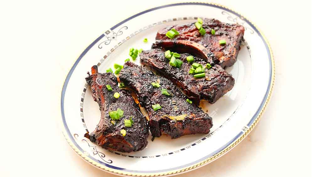 গ্রিলড পর্ক চপস