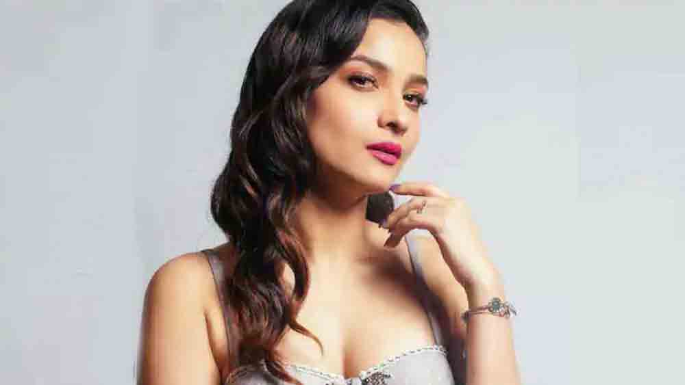 একাধিক সাক্ষাৎকারে তিনি বলেছিলেন, অবসাদের জেরে সুশান্ত কখনওই আত্মহত্যা করতে পারেন না। সম্পর্কে থাকাকালীন কোনওদিন সুশান্তের মধ্যে মানসিক অবসাদের কোনও লক্ষণ দেখেননি বলে দাবি করেছিলেন অঙ্কিতা।