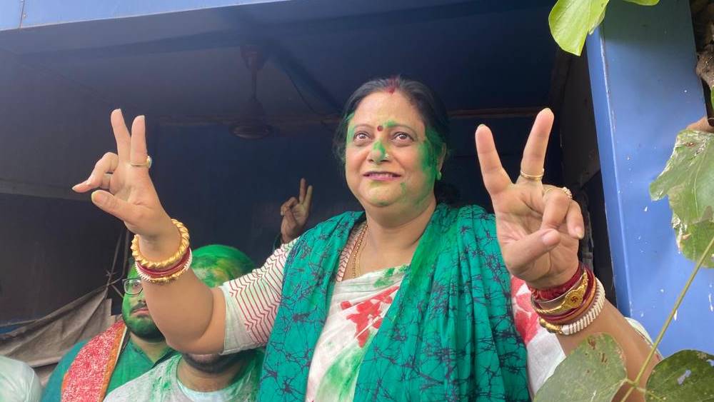 জয়ের পর কাজরাী।