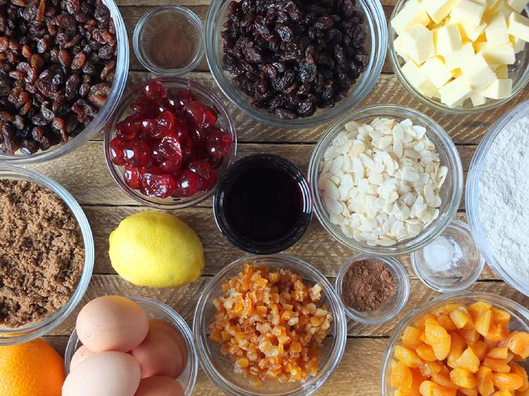 প্রেশার কুকারেই হতে পারে  কেক বানানোর মুশকিল আসান 