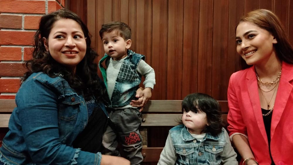 অভিরাজ এবং কাইজানের সঙ্গে তাদের মায়েরা