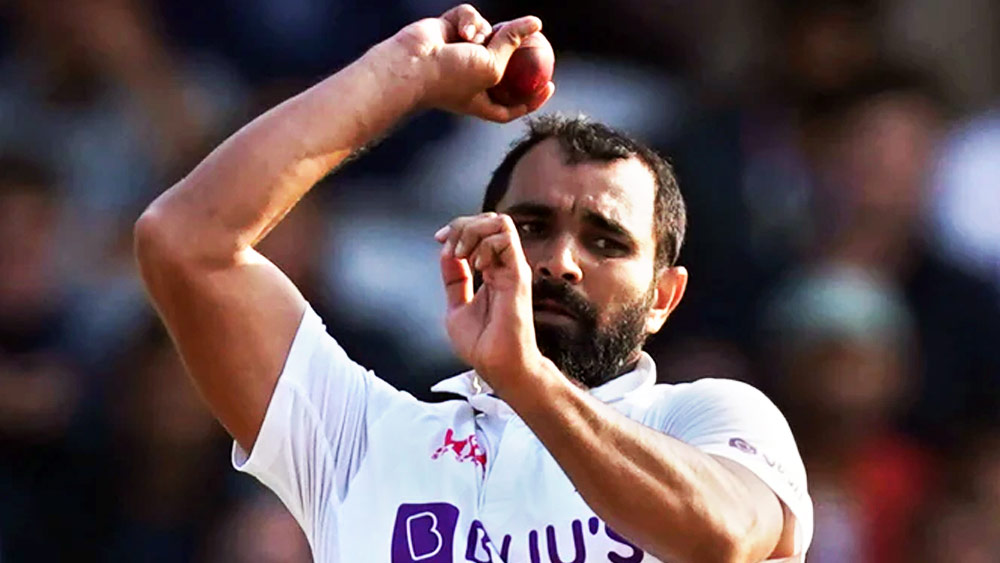 দক্ষিণ আফ্রিকার বিরুদ্ধে পাঁচ টেস্টে ২১টি উইকেট নিয়েছেন শামি। এই সিরিজে আর আটটি উইকেট নিলে কোহলীর নেতৃত্বে ১০০টি উইকেট হয়ে যাবে তাঁর।