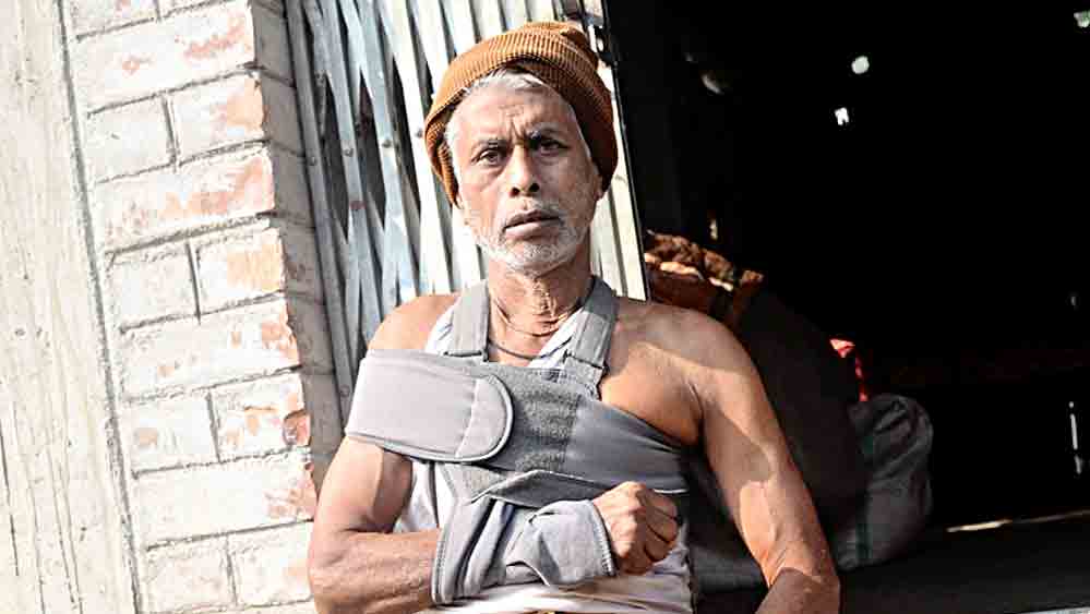 কোনও সাহায্যই পাননি জখম রবীন্দ্রনাথ মুহুরি।