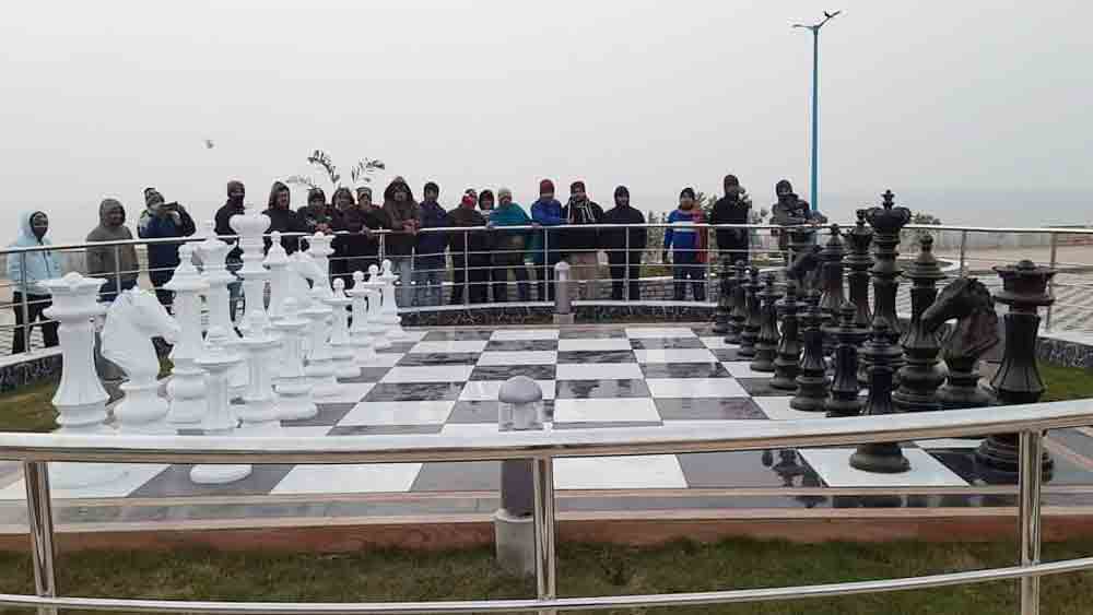 বর্ষশেষেও এ রকম ভিড় দেখা যাবে, আশায় দিঘার হোটেল ব্যবসায়ীরা।