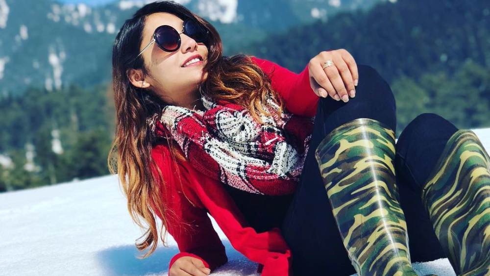 বিদেশে স্টার্টআপ সংস্থাগুলিকে সাহায্য করার একাধিক সংস্থা থাকে। তেমনই একটি সংস্থা সিকোয়ার সাহায্য নিয়ে ২০১২ সালে তৈরি করেন বাড়ি ভাড়া দেওয়ার অনলাইন পরিষেবা গ্র্যাবহাউস। যা ২০১৬ সালে কিনে নেয় কুইকার।