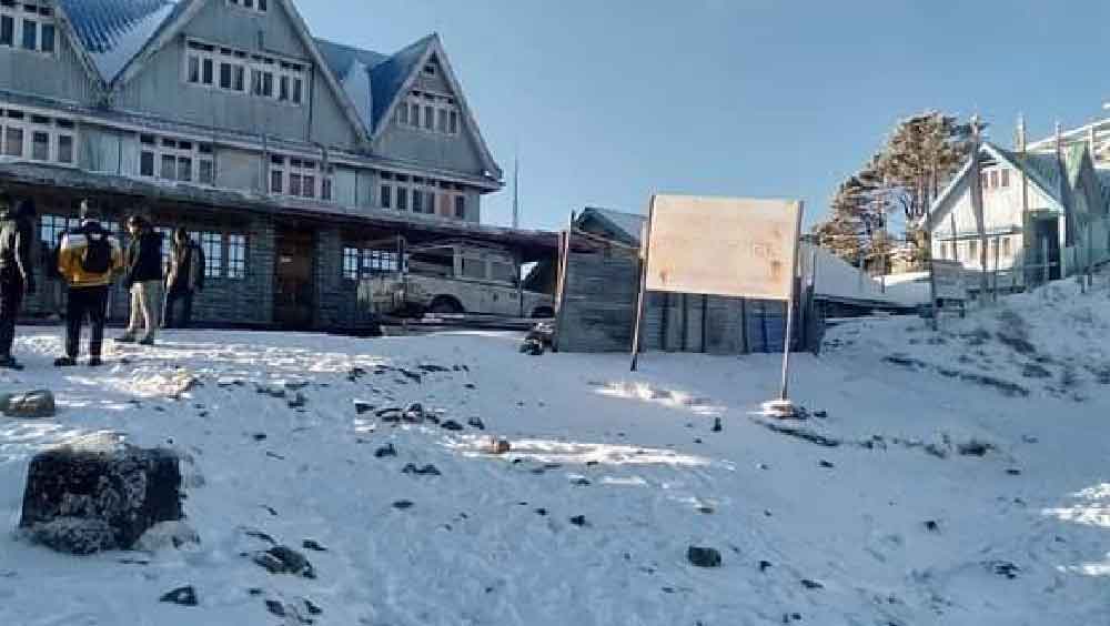 Snowfall in Tiger Hill and Bhutan’s Thimpu, Due to rain Chilling weather in Dooars dgtld 