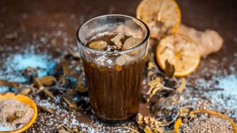 তবে এই রেস্তোরাঁয় বসে কী কী পদ উপভোগ করতে পারবেন, আর তার জন্য কত টাকা পকেট থেকে খসাতে হবে, সে সমস্ত এখনও খোলসা করেননি কর্তৃপক্ষ। জানতে গেলে একবার ঘুরে আসতেই হবে গুলমার্গ থেকে।