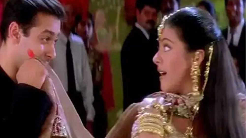 কর্ণ জোহরের ছবি ‘কুছ কুছ হোতা হ্যায়’-তেও আমন (সে চরিত্র সলমন খান করেছিলেন)-এর চরিত্রের জন্য প্রথম তাঁর কাছেই প্রস্তাব নিয়ে যাওয়া হয়েছিল। কিন্তু পার্শ্বচরিত্রে অভিনয় করতে আর রাজি ছিলেন না তিনি। প্রস্তাব ফিরিয়ে দেন। সেটা তাঁর অভিনয় জীবনের বড় ভুল ছিল।