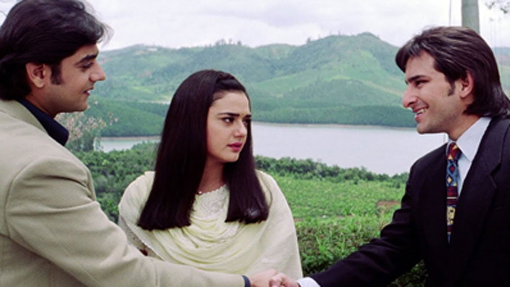 পরবর্তীকালে ক্রমে মুখ্য চরিত্র থেকে পার্শ্বচরিত্রে অভিনয়ের প্রস্তাব পেতে শুরু করেন তিনি। দর্শক চন্দ্রচূড়কে তেমন পছন্দ করছিলেন না।